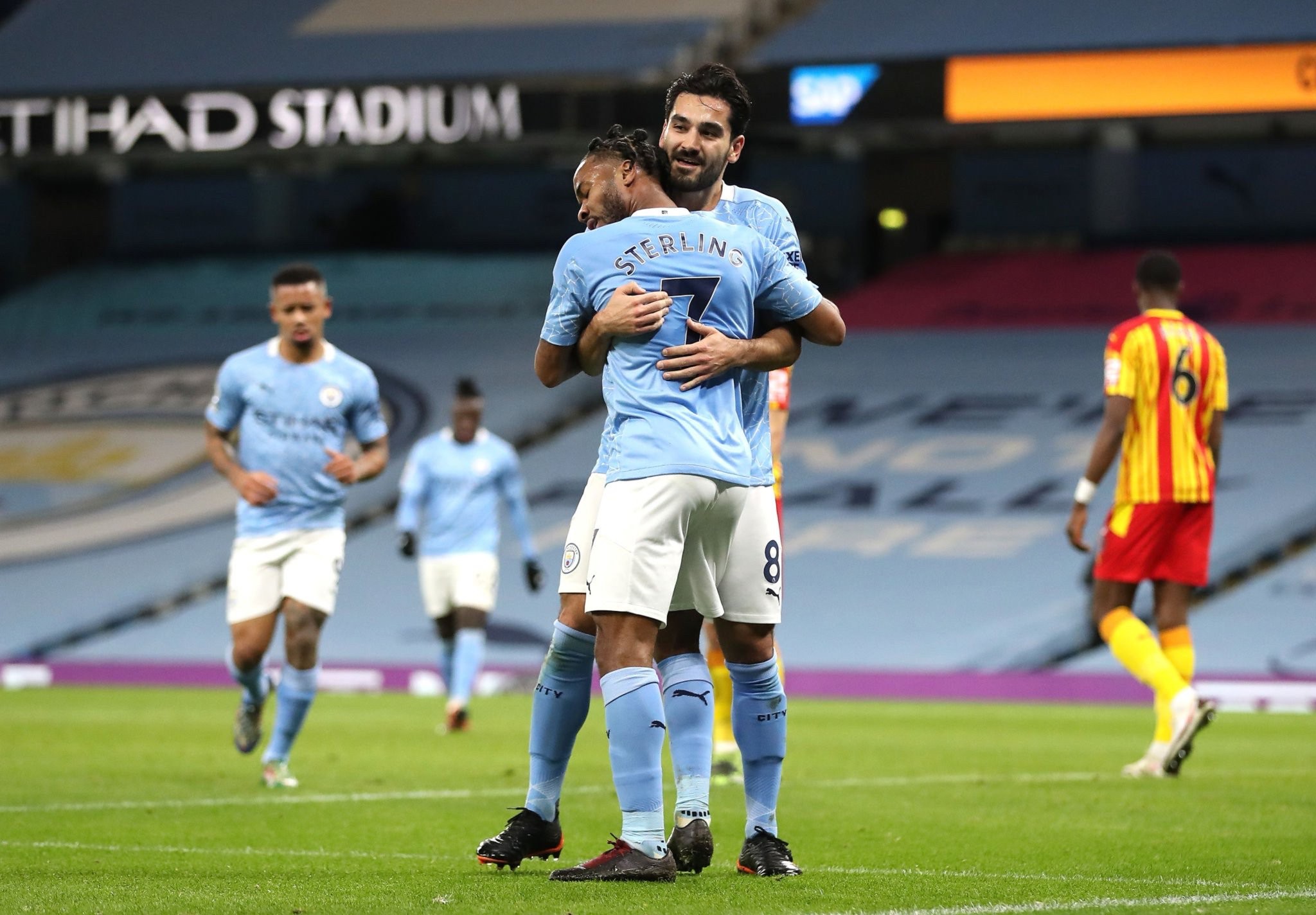 背后的坚定 背后的坚定